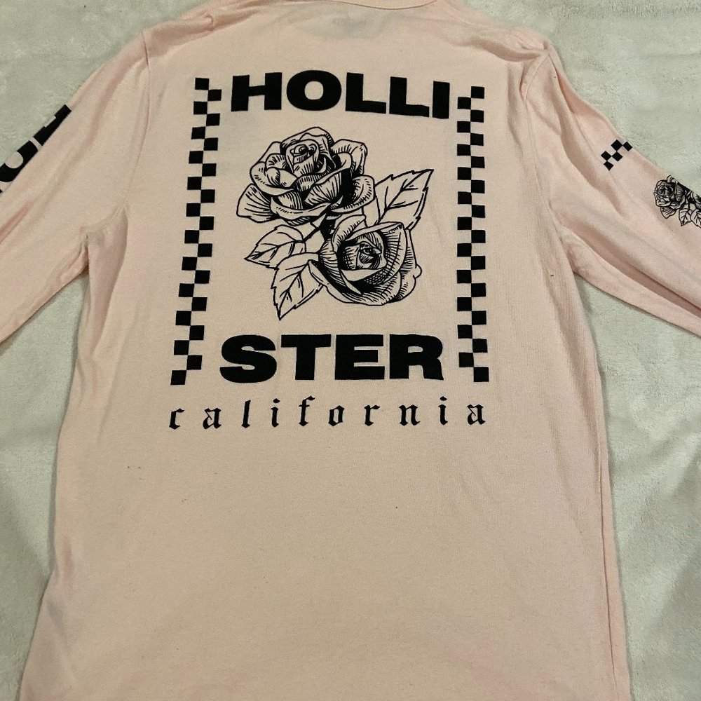 Hollister Long Sleeve Men's Medium